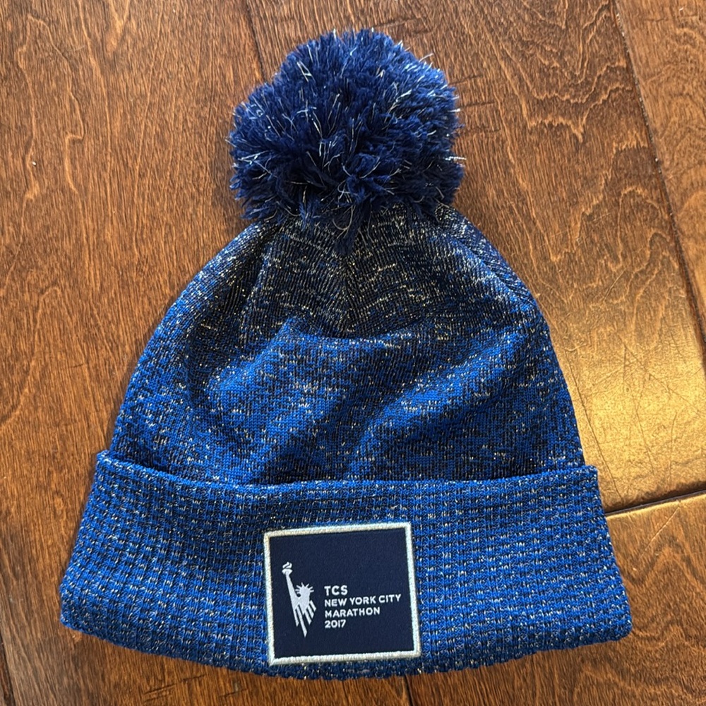 New Balance NYC Marathon City Lights Pom Beanie | NWOT